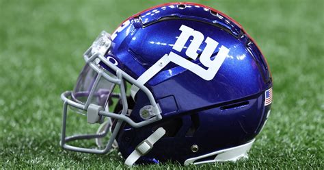 Giants player allegedly gave OnlyFans model free tickets to。